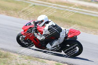 media/Apr-23-2023-TrackXperience (Sun) [[90816c9ee1]]/Level 2/session 2 turn 11/